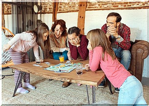 Board games help develop symbolic thinking.