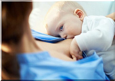 Defeat infant jaundice through breastfeeding.