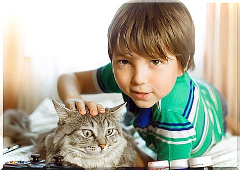 The advantages of having a pet for children are both physical and emotional.