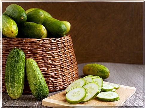 Cucumber home remedy to cure rash.